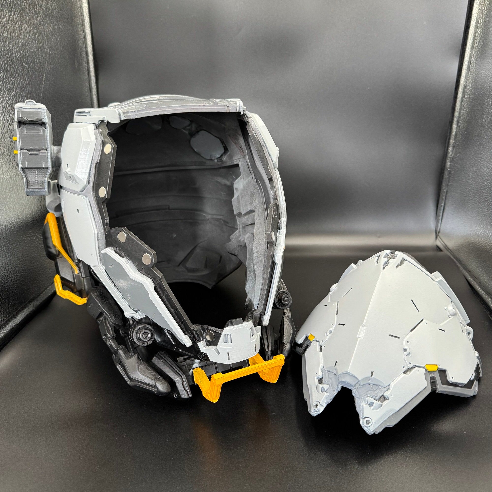Pragmata Hugh Helmet